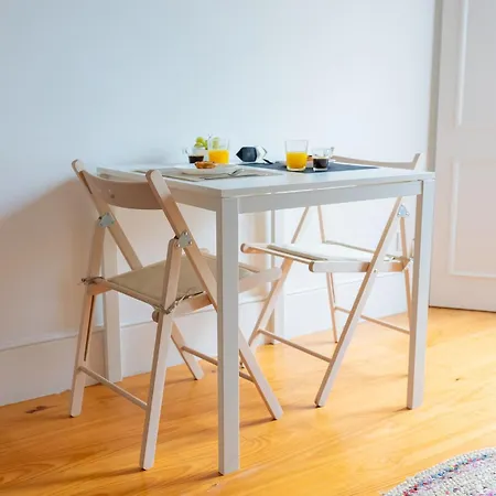 Charming Almada Apartman Porto