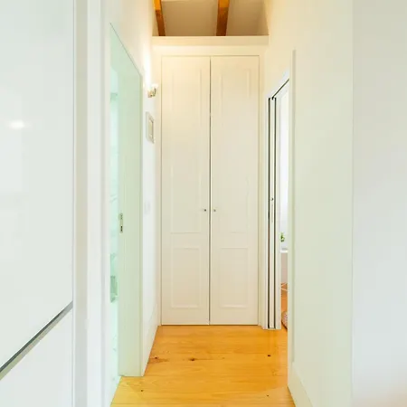 Charming Almada Apartman *