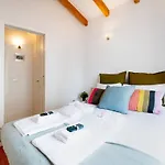 Appartamento Charming Almada *