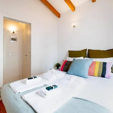 Apartment Charming Almada *